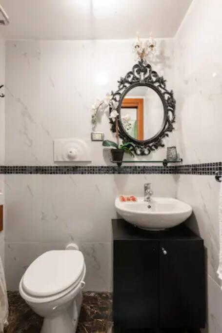 Apt 0 In The Historic Center 바리 외부 사진