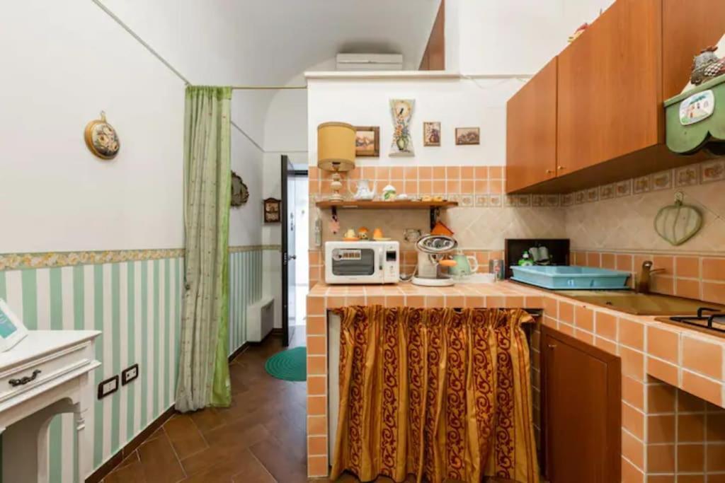 Apt 0 In The Historic Center 바리 외부 사진